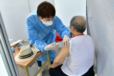 부평구, 80세 이상 8,800명 백신 우선 접종