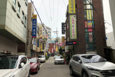 어중간한 위치의 중심, 검단사거리