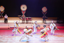 전통연희단 잔치마당, 새 작품 남사당패 곰뱅이트다 선봬