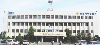 무인상점 키오스크 부수고 70만원 훔친 10대 2명 입건