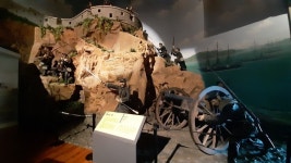 1706년, 선두포 제방공사를 완료하고 한 일은?