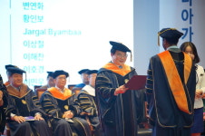 인천대, 2024년 2월 학위수여식... 학·석·박사 2,185명 배출