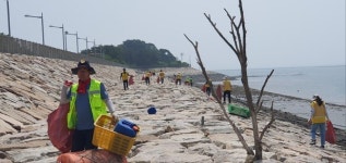 거잠포 해안에서 펼친 환경정화 봉사활동