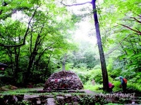 [한국 유산기(36)] 문경새재, 둘러앉은 주흘산(2)