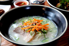 [제주 이집 맛조수다게⑦] 세프가 말아주는 맛있는 고기국수 한 그릇, 국수대표