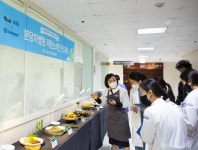 [업계만화경] 칼국수 김치에 저탄소 메뉴 그리고 채식 6단계 메뉴까지
