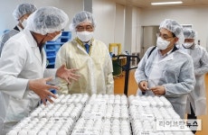 aT 김춘진 사장, 계란 등 정부비축농산물 현장 점검