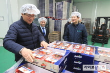 정황근 장관, 한국형 스마트팜 수출 확대 기대