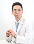 중년 여성의 갱년기 증상 문제...사향 공진단 고려한다면 주의점은?