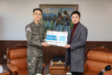 생도대마트 | PX 대표 브랜드 자민경, 육군사관학교 생도들에게 특별한 응원 선물 전해
