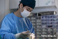 정인우 원장 주도 뼈이식 임플란트 치료 강화