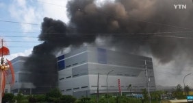 용인 SLC 물류센터 화재 발생 대응 2단계 발령...소방당국 2명 구조, 3명 고립