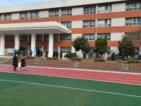 [포토] 이침 일찍 투표, 서울 서초구 서초2동 제4투표소