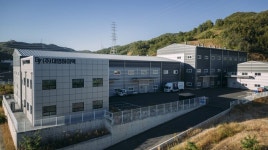 (주)하이텍환경-중복 - 1367 | 비닐 제조 전문기업 대영하이텍, 젊은 기업으로 떠오르고 있어...
