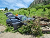 [23일 오늘의 사건사고 ②]제주 서귀포시 안덕면 산방산 공영주차장 인근 도로서 돌진사고 등
