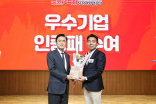 고소작업대 전문 제우스렌탈, 충청남도 출산·육아 우수기업 수상