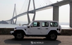 [시승기] 지프 플러그인 하이브리드 시스템 4xe…야생마 지프를 순한 양으로 만들다