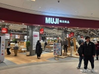 강추위에 웃음짓는 유통채널…백화점부터 편의점까지, 한파 특수 톡톡