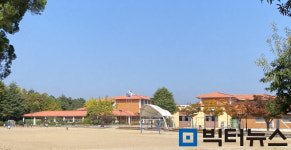 수업 중 떠든다고 폭언‧폭행한 교사 검찰 송치