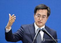 경기도 또 압수수색 에 누리꾼 지지율 떨어지면 압색