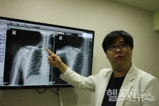 [이석 원장 건강칼럼] 삶의 질을 저하시키는 오십견, 초기에 치료해야