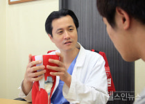 [김상범 원장 건강칼럼] 킥보드, 무릎통증 및 무릎부상 원인이 된다