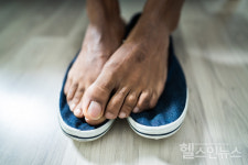 비만‧당뇨에 고혈압까지? 통풍보다 더 위험한 통풍 합병증