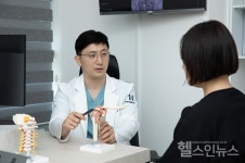 [이상훈 원장 건강칼럼] 오십견, 회전근개파열 등으로 나타날 수 있는 어깨 통증, 제대로 알고 치료해야