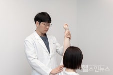 [김건구 원장 건강칼럼] 오십견, 중장년층만의 문제가 아니라 젊은층도 노출될 수 있어