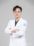 퇴행성 관절염 말기 환자, 치료 효과 높이는 수술법은? [김경무 원장 건강칼럼]