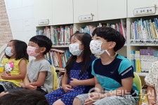 상주초병설유치원, 원내 인형극 관람
