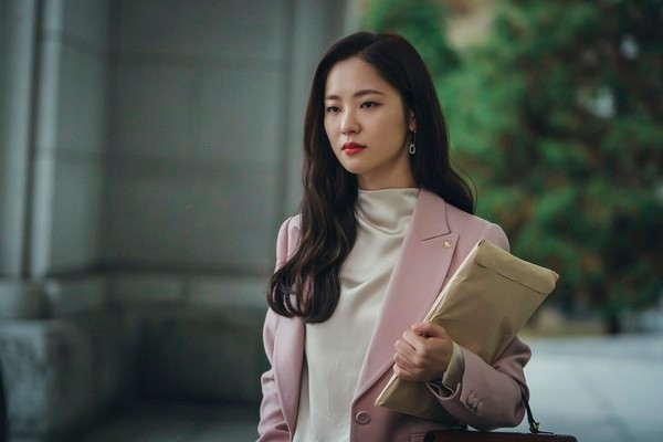 전여진, 판타지오와 전속계약 체결…팬들의 높아지는 기대와 응원