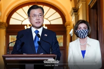 [속보] 문재인·바이든, 드디어 만나다