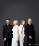 전설적인 팝 그룹 아바(ABBA), 40년 만의 새 앨범 Voyage 발매