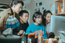 [오피셜] 디즈니플러스, 너나경 강다니엘 사용 설명서 공개?...26일 1,2회 동시 공개 확정 (영상)