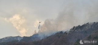 [영상] 영월군 김삿갓면 산불 373명‧헬기 11대 투입 진화 총력