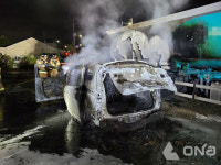 부산서 주차 승합차에 불…60대 남성 숨진 채 발견