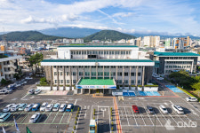 제주도청, 도민행복 일자리박람회 개최...200여 명 채용