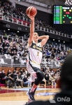 2022-2023 KBL 올스타 선수 유니폼 경매, 창원 LG 이관희 1위
