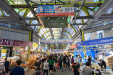 양천구, 전통시장 활성화에 32억 투입… 경쟁력 강화·상권 활성화 주력