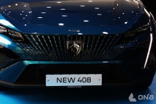 [현장] 베일 벗은 뉴 푸조 408  더 날렵해진 사자의 포효