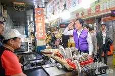 원주시, 심평원·관광공사와 함께 전통시장 장보기 행사 실시