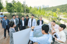 화성시의회 도시건설위, 보타닉가든 화성 공사 현장 점검