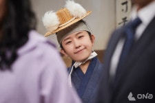 SNL 코리아 윤가이, 좀비보부상 변신...다채로운 리액션으로 웃음 선사