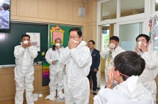 임종식 경북교육감, 원전시설 인근 학교 보호·대피 훈련 참관