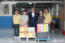 김학동 예천군수, 관내 노인전문요양원 등 9개소 방문해 위문품 전달