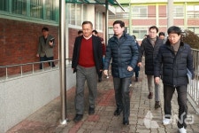 이상일 용인시장, 처인구 백암초교서 간담회에 복합시설 건립 점검