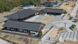 진도군, 구름도 쉬어가는 운림삼별초공원...  한옥펜션 리모델링 완료