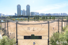 양천구, 28년된 안양천 체육공원 야구장·축구장 펜스 등 재정비