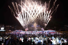 봄의 향연, 밀양에서 펼쳐지는 꽃과 문화의 축제